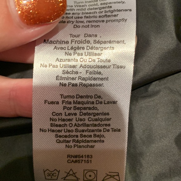 NWOT CALVIN KLEIN PERFORMANCE PREMIUM DOWN VEST HIGH SHINE IN BLACK W/POCKETS S - Picture 14 of 15